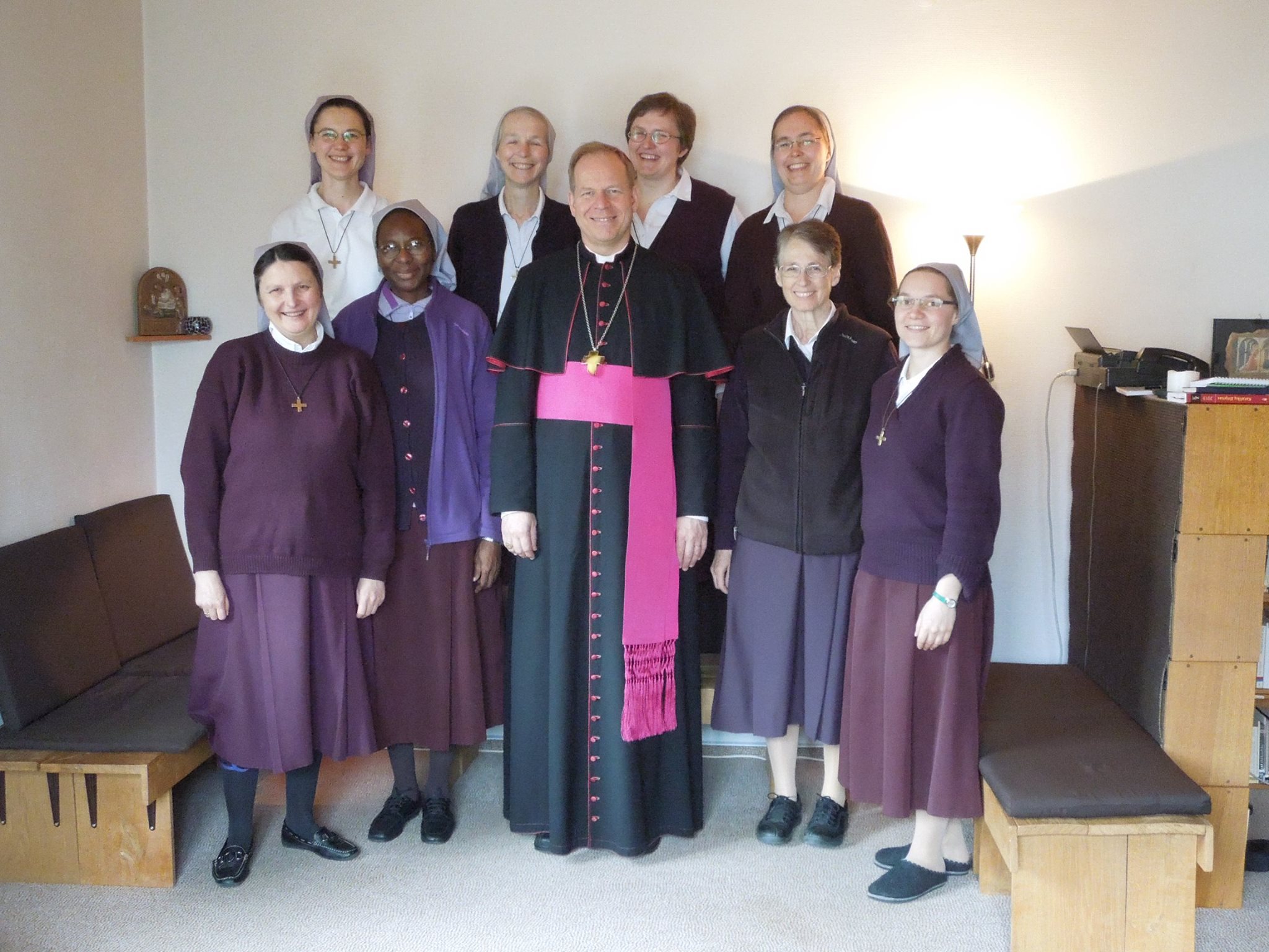 Arkivyskupas Gintaras Grušas aplankė Marijos Dangun Ėmimo seserų bendruomenę